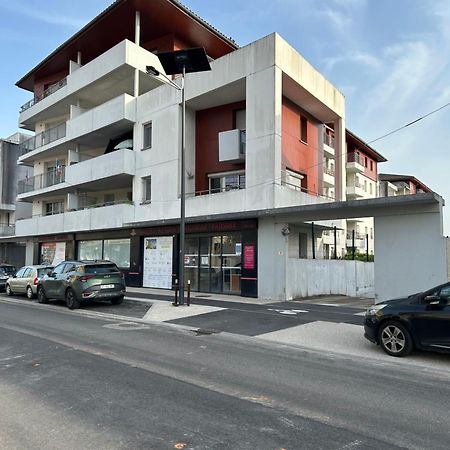 Appartement Cosy Agen Centre Avec Lit King Size Ngoại thất bức ảnh